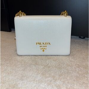 Prada Saffiano Bag in the color Bianco.